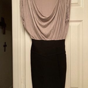 Black-beige scoop dress